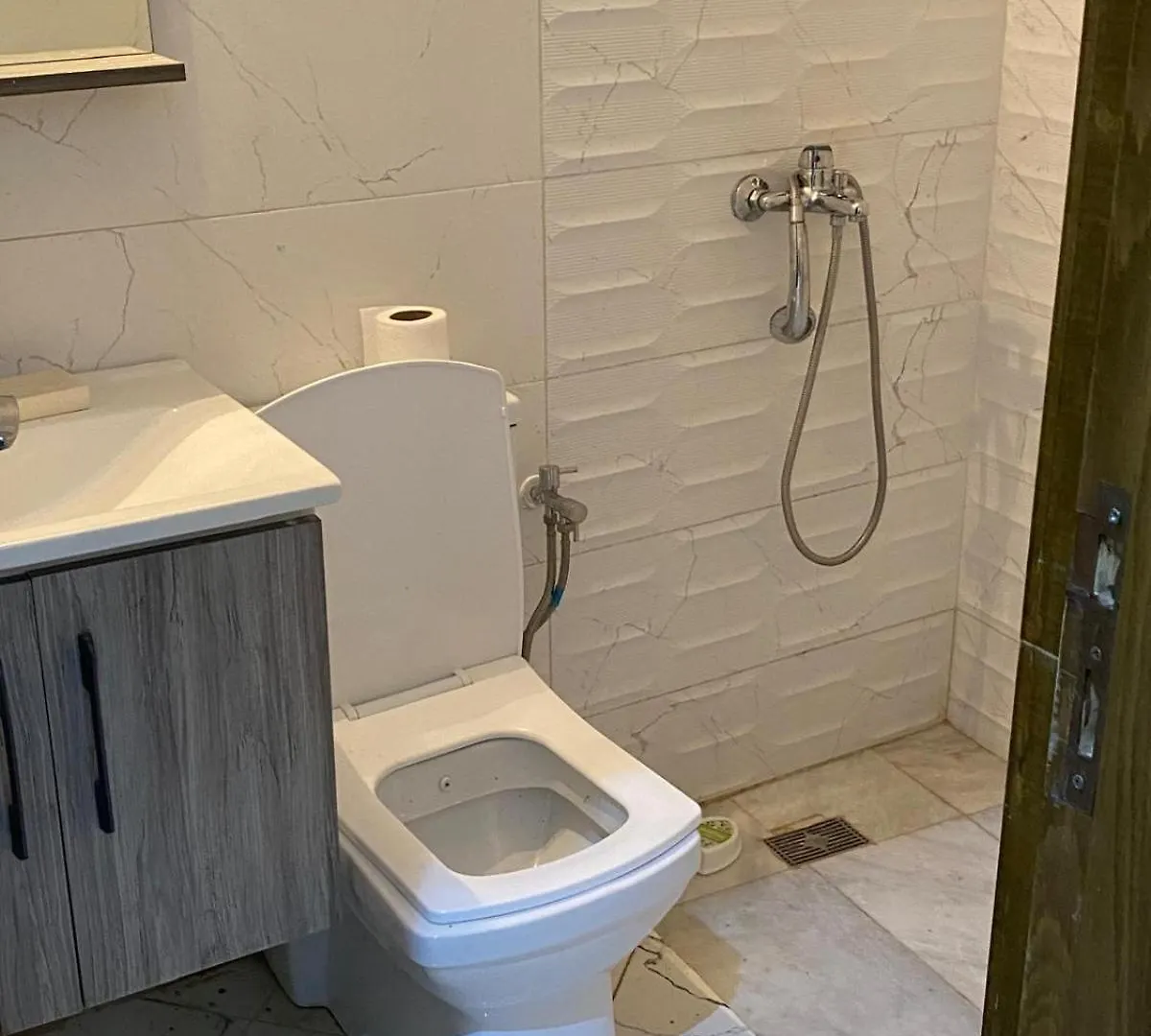 Appartement 150 M2 Route Immouzer Fes